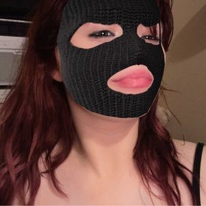 Meet your Posher, Chloe